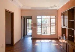 Foto 1 de Casa com 3 Quartos à venda, 182m² em Centro, Caçapava