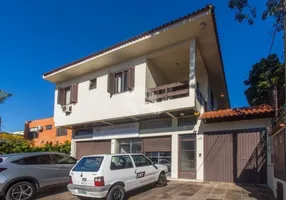 Foto 1 de Casa com 3 Quartos à venda, 156m² em Vila Ipiranga, Porto Alegre