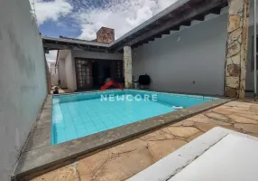 Foto 1 de Casa com 4 Quartos à venda, 246m² em Somenzari, Marília