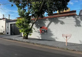 Foto 1 de Casa com 3 Quartos à venda, 175m² em Setor Goiânia 2, Goiânia