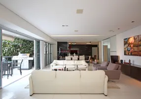 Foto 1 de Apartamento com 4 Quartos à venda, 310m² em Funcionários, Belo Horizonte