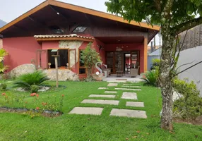 Foto 1 de Casa de Condomínio com 6 Quartos à venda, 220m² em Praia Domingas Dias, Ubatuba