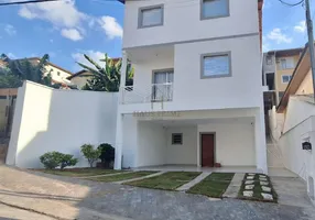 Foto 1 de Casa de Condomínio com 5 Quartos à venda, 346m² em Jardim Rio das Pedras, Cotia