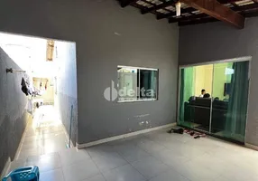 Foto 1 de Casa com 4 Quartos à venda, 135m² em São Jorge, Uberlândia