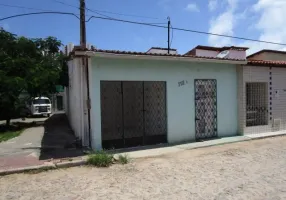 Foto 1 de Casa com 3 Quartos para alugar, 70m² em Cidade 2000, Fortaleza
