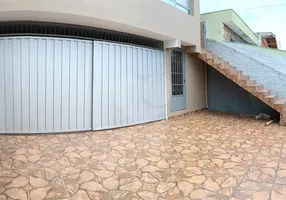 Foto 1 de Sobrado com 3 Quartos à venda, 141m² em Jardim Pacaembú, Jundiaí