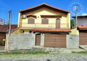Foto 1 de Sobrado com 7 Quartos para alugar, 315m² em Jardim Boa Vista, Pindamonhangaba