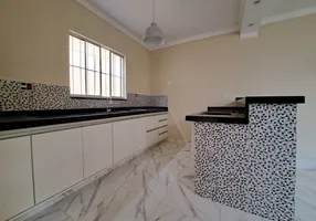 Foto 1 de Casa com 4 Quartos para alugar, 200m² em Vila Elza, Campinas