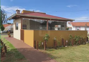 Foto 1 de Casa de Condomínio com 3 Quartos à venda, 141m² em Jardim Califórnia, Uberlândia