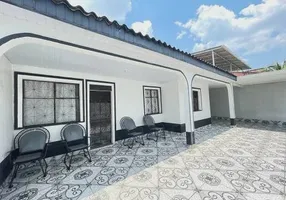 Foto 1 de Casa com 3 Quartos à venda, 300m² em Dom Pedro I, Manaus