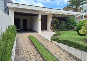 Foto 1 de Casa com 6 Quartos à venda, 250m² em Mercês, Curitiba