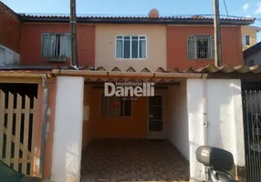 Foto 1 de Casa com 2 Quartos para alugar, 58m² em Parque São Cristóvão, Taubaté