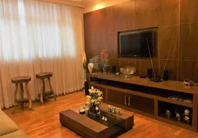 Foto 1 de Apartamento com 4 Quartos à venda, 197m² em Serra, Belo Horizonte