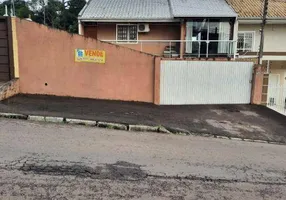 Foto 1 de Sobrado com 2 Quartos à venda, 270m² em Uberaba, Curitiba