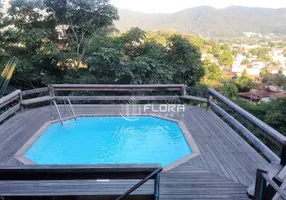 Foto 1 de Casa de Condomínio com 3 Quartos à venda, 140m² em Serra Grande, Niterói