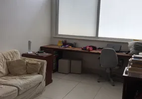 Foto 1 de Apartamento com 3 Quartos à venda, 180m² em Arpoador, Rio de Janeiro