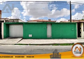 Foto 1 de Casa com 4 Quartos à venda, 340m² em Montese, Fortaleza