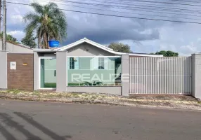 Foto 1 de Casa com 3 Quartos para alugar, 80m² em Jardim Tarobá, Foz do Iguaçu