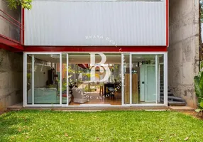 Foto 1 de Casa com 4 Quartos para venda ou aluguel, 400m² em Parque Colonial, São Paulo