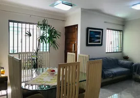 Foto 1 de Casa com 3 Quartos à venda, 102m² em Embaré, Santos