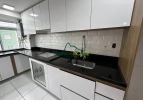 Foto 1 de Apartamento com 2 Quartos para venda ou aluguel, 62m² em Nogueira, Petrópolis