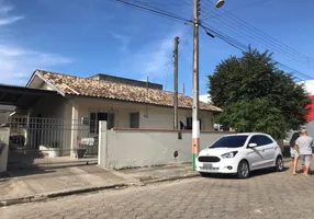 Foto 1 de Casa com 3 Quartos à venda, 70m² em Monte Alegre Monte Alegre, Camboriú