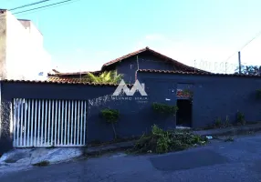 Foto 1 de Casa com 3 Quartos para alugar, 170m² em Pirajá, Belo Horizonte