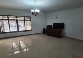 Foto 1 de Sobrado com 5 Quartos à venda, 400m² em Vila Moraes, São Paulo