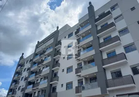 Foto 1 de Apartamento com 2 Quartos para alugar, 74m² em Carvoeira, Florianópolis