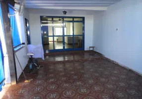 Foto 1 de Casa com 4 Quartos à venda, 368m² em Jardim Macedo, Ribeirão Preto