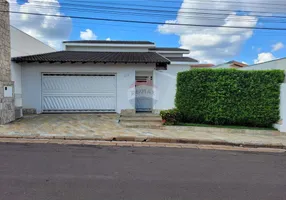 Foto 1 de Casa com 3 Quartos à venda, 322m² em Jardim Ipiranga, Tupã