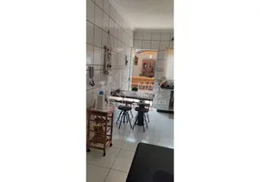 Foto 1 de Casa com 3 Quartos à venda, 156m² em Granada, Uberlândia