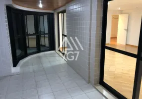 Foto 1 de Apartamento com 4 Quartos para alugar, 157m² em Panamby, São Paulo