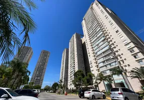 Foto 1 de Apartamento com 3 Quartos para alugar, 134m² em Jardim Olympia, São Paulo