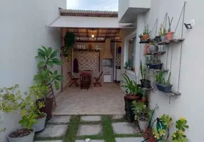 Foto 1 de Casa de Condomínio com 3 Quartos à venda, 120m² em Miragem, Lauro de Freitas