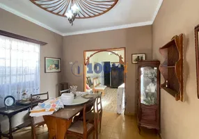 Foto 1 de Casa com 3 Quartos à venda, 242m² em Centro, Pirassununga