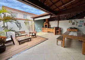 Foto 1 de Casa de Condomínio com 3 Quartos à venda, 130m² em Praia da Baleia, Serra