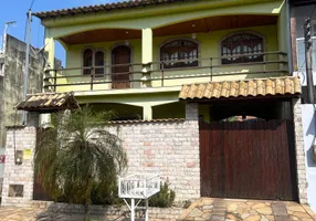 Foto 1 de Casa com 3 Quartos à venda, 180m² em Porto Novo, São Gonçalo