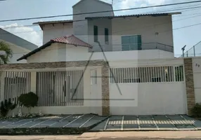 Foto 1 de Casa de Condomínio com 4 Quartos para venda ou aluguel, 358m² em Ponta Negra, Manaus