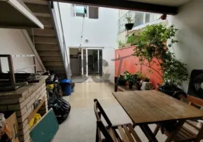 Foto 1 de Casa de Condomínio com 2 Quartos à venda, 92m² em Campo Belo, São Paulo