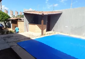 Foto 1 de Casa com 4 Quartos para alugar, 280m² em Candelária, Natal