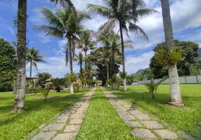 Foto 1 de Fazenda/Sítio com 6 Quartos à venda, 4467m² em Sao Jose da Cachoeira Rio do Ouro, Magé