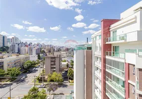 Foto 1 de Apartamento com 2 Quartos à venda, 119m² em Água Verde, Curitiba