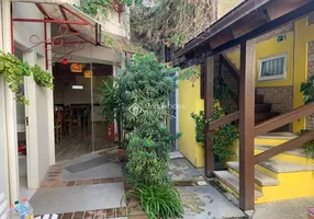 Foto 1 de Casa com 4 Quartos à venda, 360m² em Tristeza, Porto Alegre