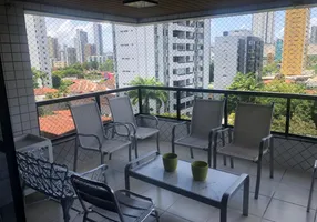 Foto 1 de Apartamento com 4 Quartos à venda, 250m² em Santana, Recife