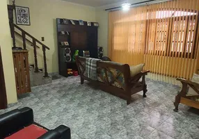 Foto 1 de Casa com 3 Quartos para alugar, 120m² em Boqueirão, Praia Grande