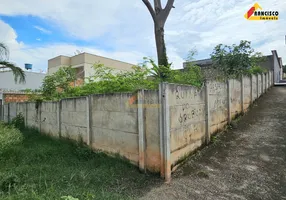 Foto 1 de Lote/Terreno à venda, 300m² em Jardim Candelaria, Divinópolis