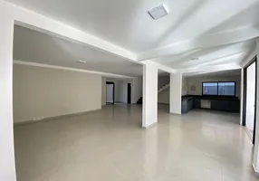 Foto 1 de Casa de Condomínio com 5 Quartos para alugar, 398m² em Jardins Paris, Goiânia