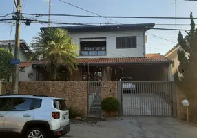 Foto 1 de Sobrado com 3 Quartos à venda, 281m² em Jardim São Carlos, Campinas