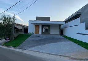 Foto 1 de Casa de Condomínio com 4 Quartos à venda, 205m² em Loteamento Residencial Reserva dos Lagos, Pindamonhangaba